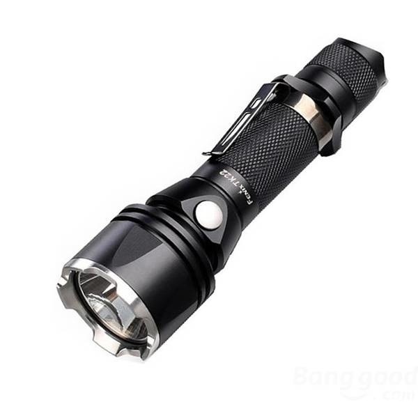 【クリックでお店のこの商品のページへ】Fenix TK22 Cree XM-L2 U2 650lumens Tactical LED Flashlight