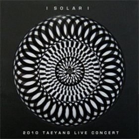 【クリックでお店のこの商品のページへ】★K POP★TaeYang (Bigbang) - 2010 [SOLAR] LIVE CONCERT DVD ＋ BIG BANG Socks