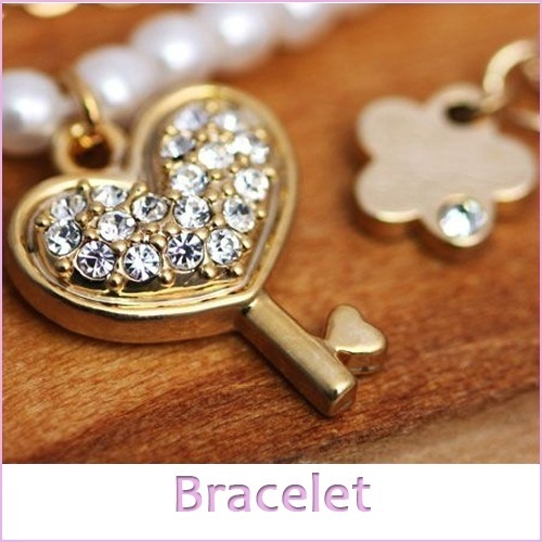 【クリックでお店のこの商品のページへ】[Made in Korea] Bracelet / B012 18K Gold Plated Key Butterfly Pearl Bracelet / Use SWAROVSKI Crystal