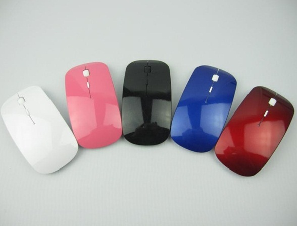 【クリックで詳細表示】USBドングル様々な色のゲーミングマウス10メートル範囲の2.4GHzワイヤレス光学式マウスコードレススクロールコンピュータPCマウス