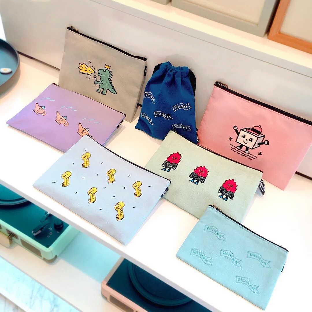 【クリックでお店のこの商品のページへ】SM Entertainment[NEW] SUM x Kitty Bunny Pony Collaboration SHINee Fabric Official Pouch