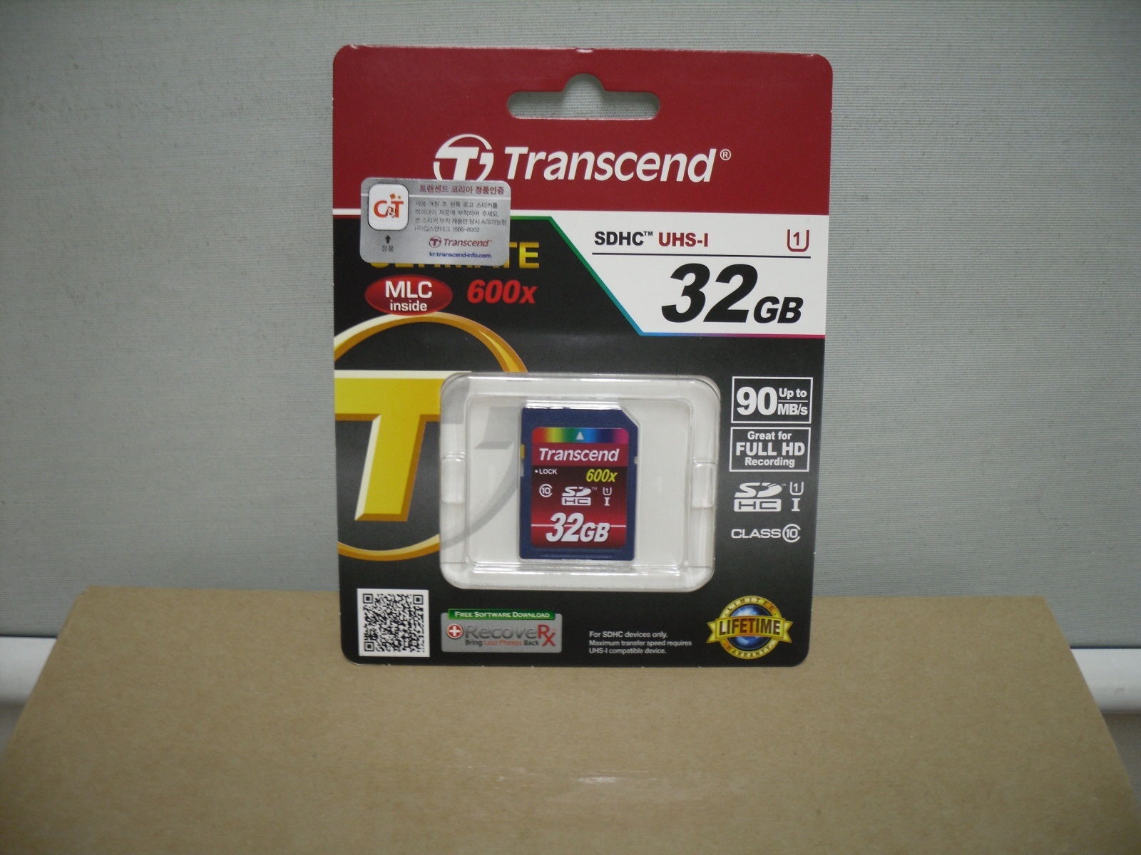 【クリックで詳細表示】トランセンドBrand Transcend 32 GB 600x Class 10 SD SDHC UHS-I Memory Card -TS32GSDHC10U1