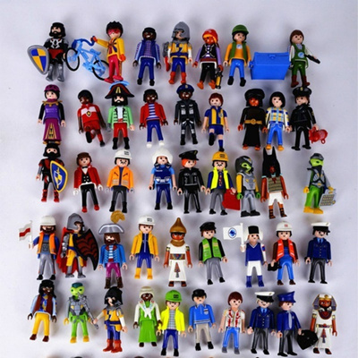 small people figures