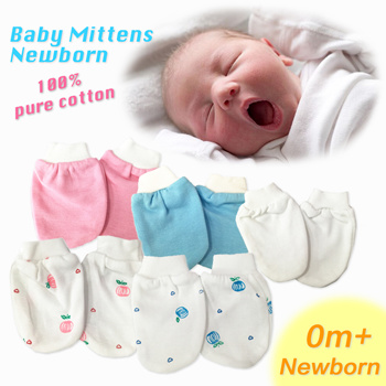 Newborn baby store mittens and booties