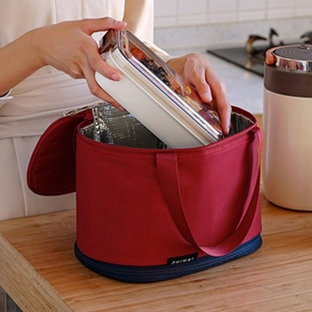 https://gd.image-gmkt.com/EXPANDABLE-WARM-AND-COLD-INSULATED-LUNCH-BAG-BAG-OFFICE-WORKER/li/342/505/1747505342.g_350-w-et-pj_g.jpg