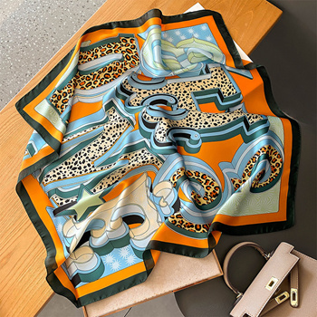 Wholesale High Quality 2022 New Women Silk Square Scarf 70*70CM