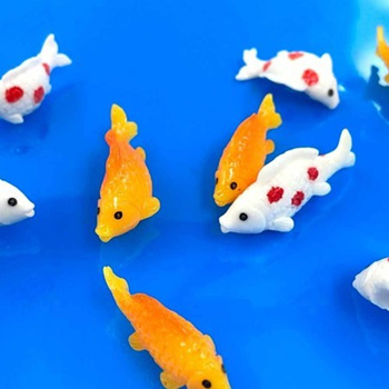 Qoo10 - Goldfish Fish Model Miniature Figures Spotted : Collectibles / Books