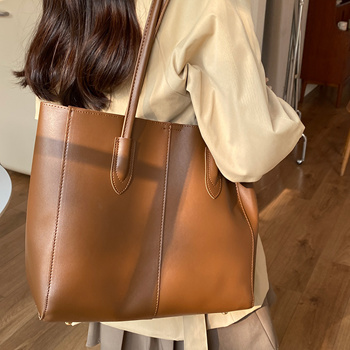 Large structured tote discount bag