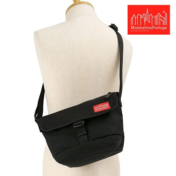 Qoo10 - Manhattan Portage Nylon Messenger Bag Flap Zipper Pocket