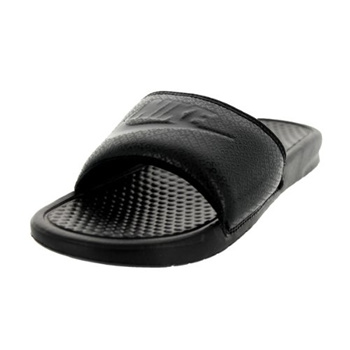 All black sale nike benassi