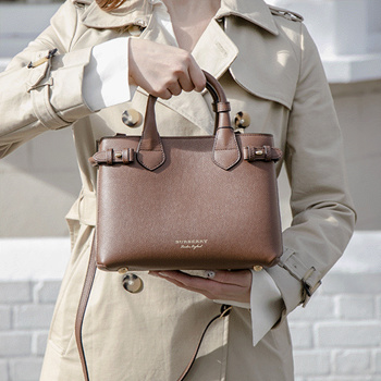 Qoo10 - [Outlet] Burberry Small Banner Tote Bag Tan 40237021 : Bag & Wallet