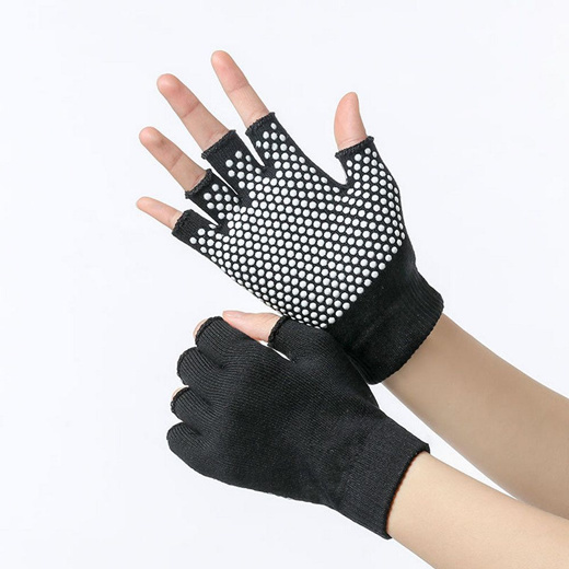 Qoo10 - Non-Slip Yoga Gloves Latex Flying Non-Slip Gloves : Sports ...