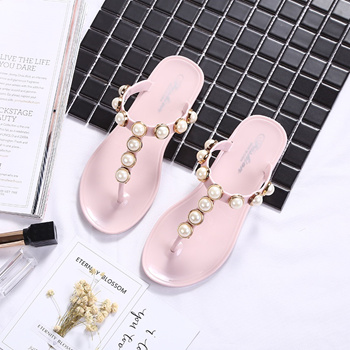 Trendy hot sale slippers 2018