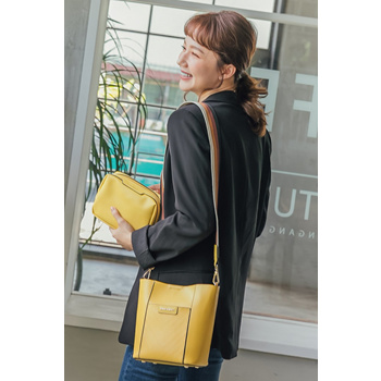 Robin may sling bag sale