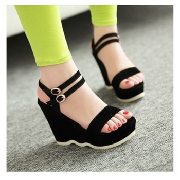 New stylish 2025 ladies sandal