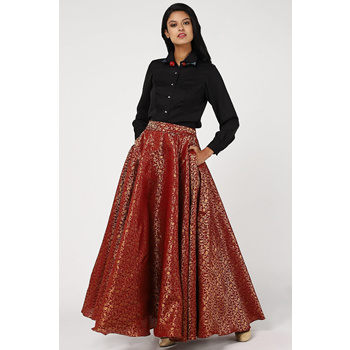 Red Brocade Silk Skirt Set Design by Kavita Bhartia at Pernia's Pop Up Shop  2024
