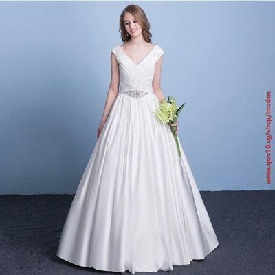 long sleeve ball gown wedding dress