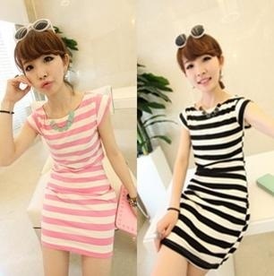 Qoo10 - Trendy Stripe Dress : Women’s Clothing