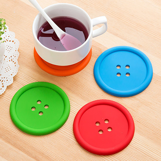 Qoo10 - [Week Deal] Multiple colors Silicone Cup mat Cute Colorful Button  Cup  : Kitchen & Dining