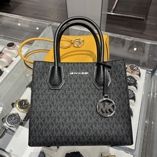 Michael Kors 35s1gm9m2b Mercer Medium Messenger India