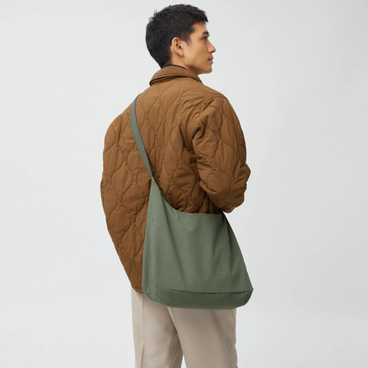 Qoo10 - Jiyu GU round Uniqlo shoulder bag 350299/4 colors/storable shoulder  ba : Bag/Wallets