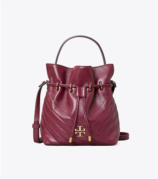 Qoo10 - [TORYBURCH] KIRA CHEVRON MINI BUCKET BAG 64439 : Bag & Wallet