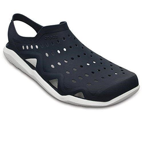 crocs men's water shoes