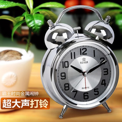 Bully Children 2015 New Retro Metal Table Clock The Alarm Clock Snooze Alarm Clock Bedroom Simple