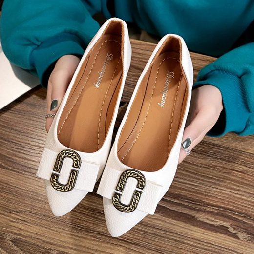 latest flat shoes for ladies 2018