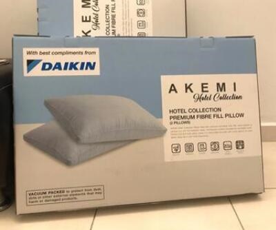 akemi hotel collection pillow