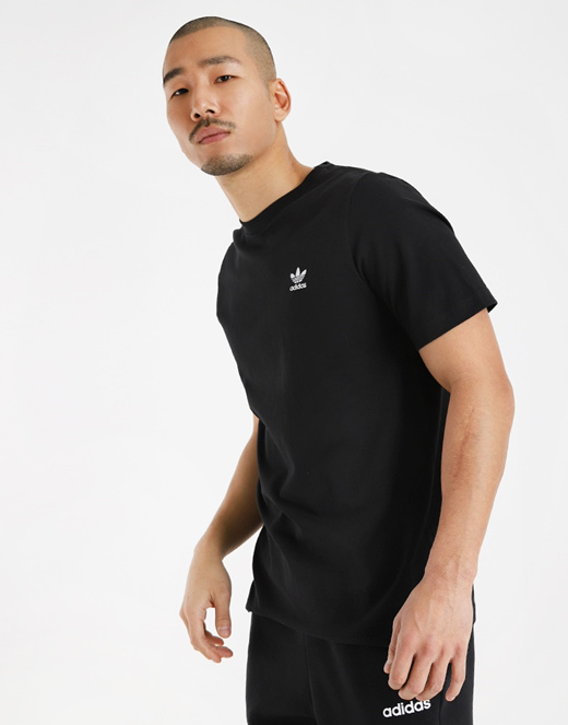 trefoil essentials tee