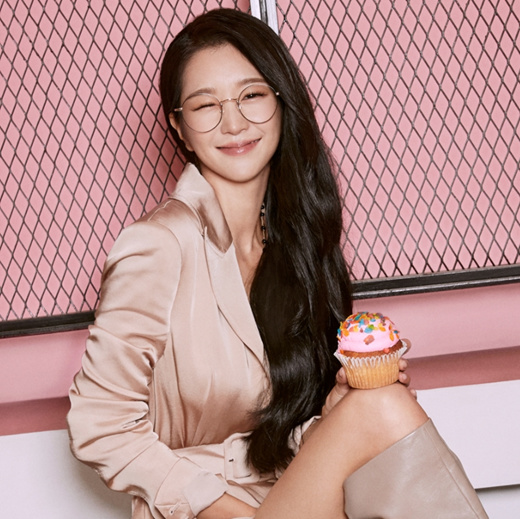 seo ye ji eyeglasses