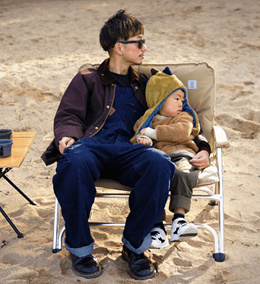 도플갱어 오야코 릴렉스 체어 C1-833 [탄 / 블랙] 무료배송 / 캠핑 의자 / 아빠랑 아이랑 같이 앉을수있는 1.5인용 의자