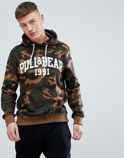 hoodie pull and bear camo