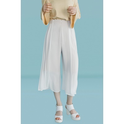 10. pleat detail pants