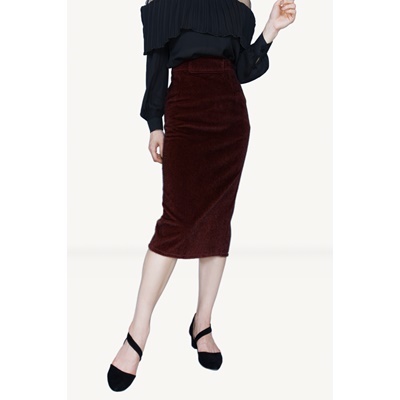 12. slim fit velvet skirt