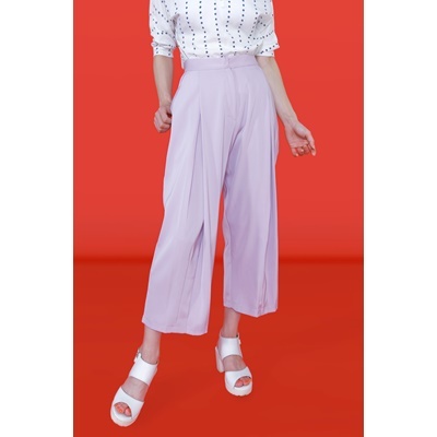 17. pleat accent pants