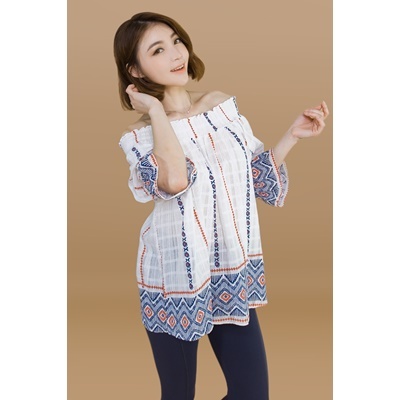 29. off shoulder tribe motif bl - red tn - F