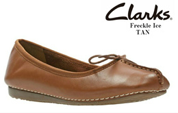 [クラークス]Clarks 213F Freckle Ice フレックルアイス カジュアルペタンコバレーシューズ 本革 得意とするセンターシームを採用 クラークス正規品