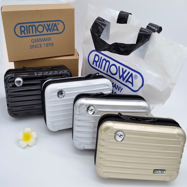 rimowa cosmetic bag