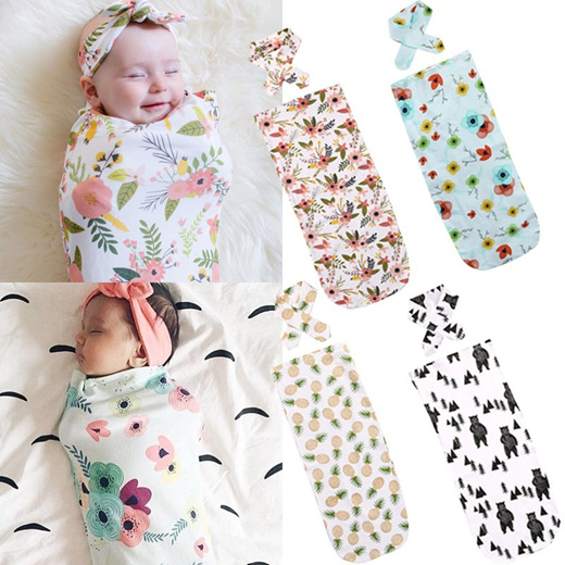 wrap a baby swaddle