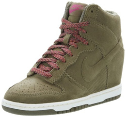 nike sky high dunk sale