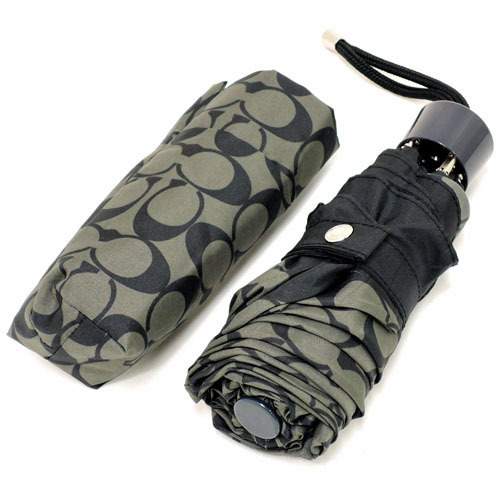 Qoo10 - Coach umbrella COACH outlet signature mini umbrella / folding  umbrella... : Bag & Wallet