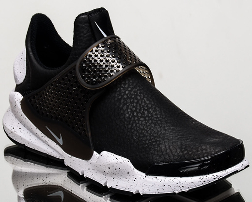 nike sock dart womens black