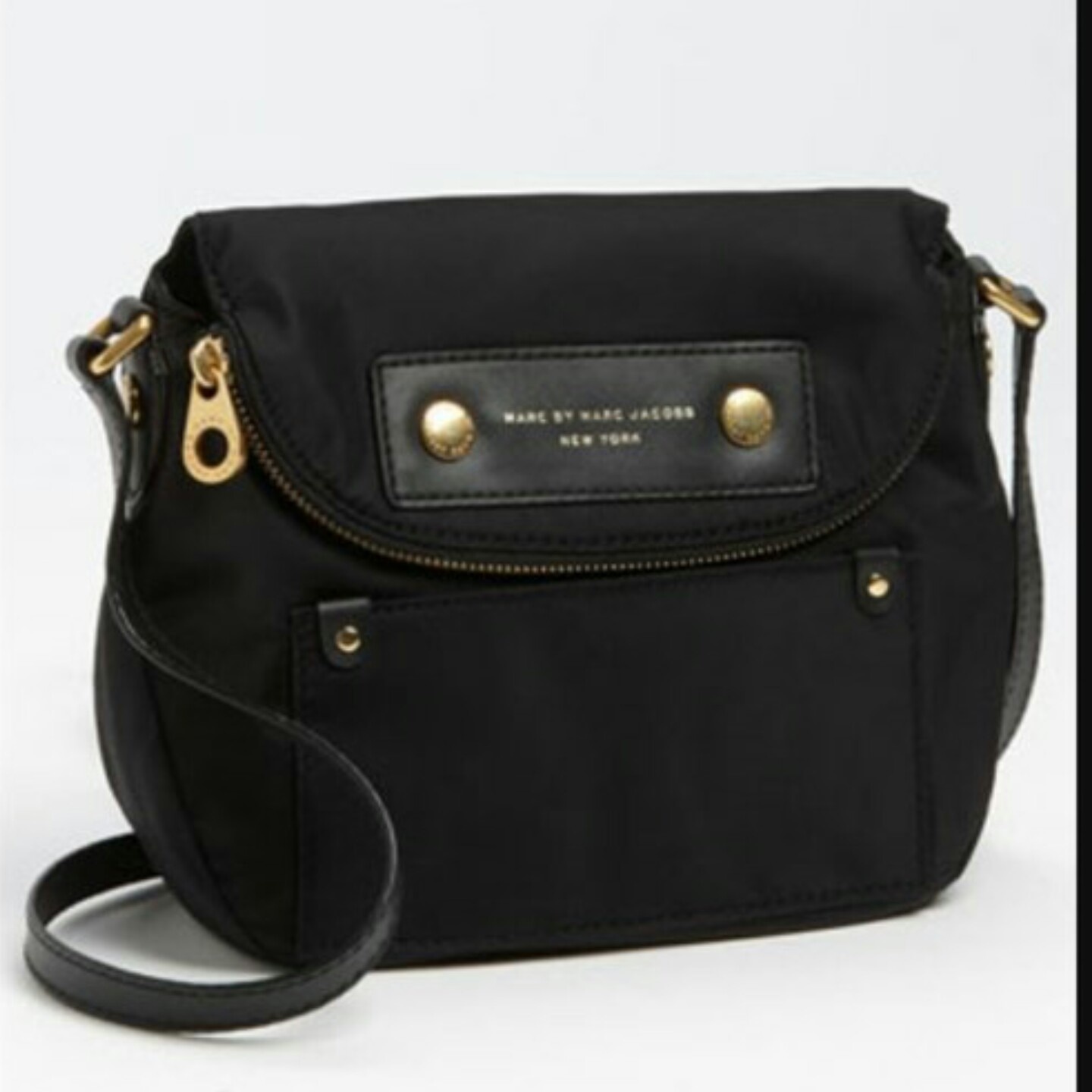 marc jacobs sling bag singapore