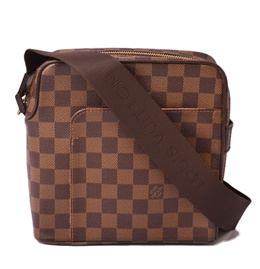 LOUIS VUITTON M62738 LV Rabbit Jeff Koons Bag Charm Key Holder Leather