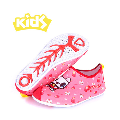 kids shoes water