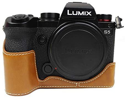 Bottom Opening Version Protective PU Leather Half Camera Case Bag Cover for Panasonic LUMIX G DMC-GF9K GF9 Camera with PU Leather Hand Strap Dark Brown 