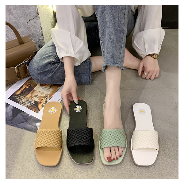 Womens slippers / sandals : Shoes