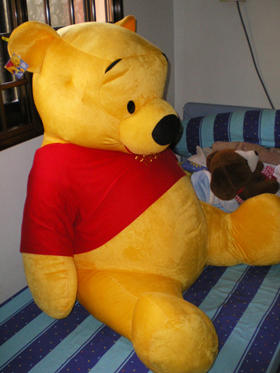 huge winnie the pooh teddy bear